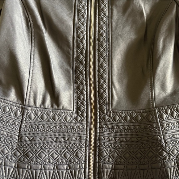 Cleo Petites Navy Faux Leather Quilted Moto Jacket NWT (S/P) - Picture 5 of 14